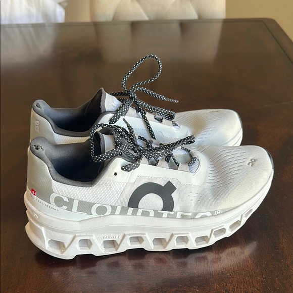 ON Cloudtec cloud monster Running Shoes in Gray and White womens 9 - Picture 1 of 7
